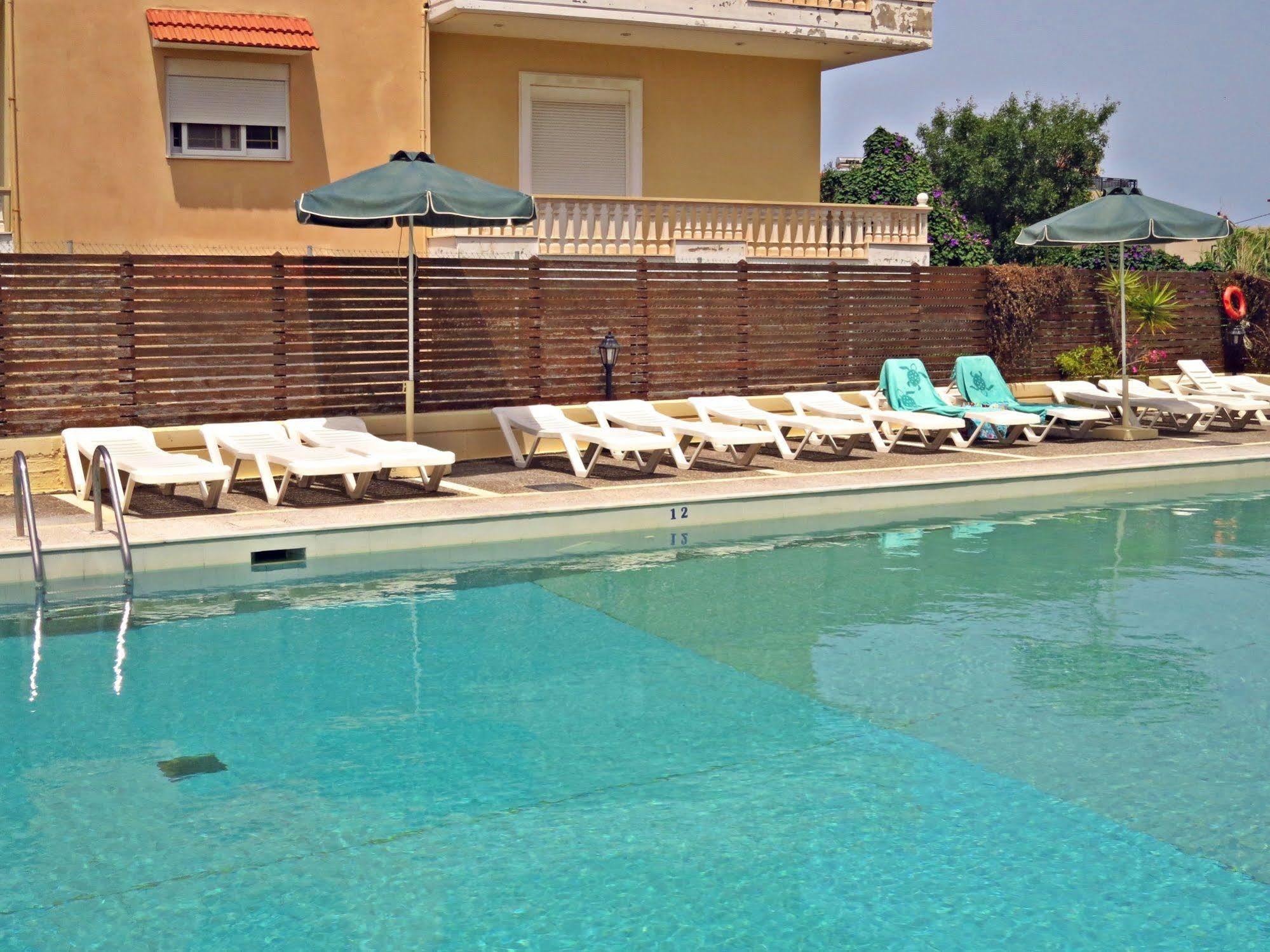 Maritime Lejlighedshotel Petaloudes