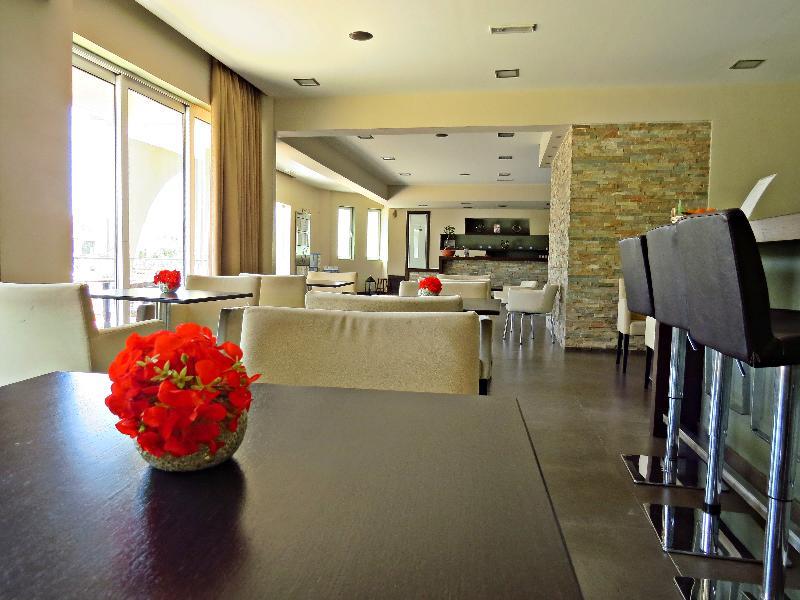 Aparthotel Maritime Petaloudes