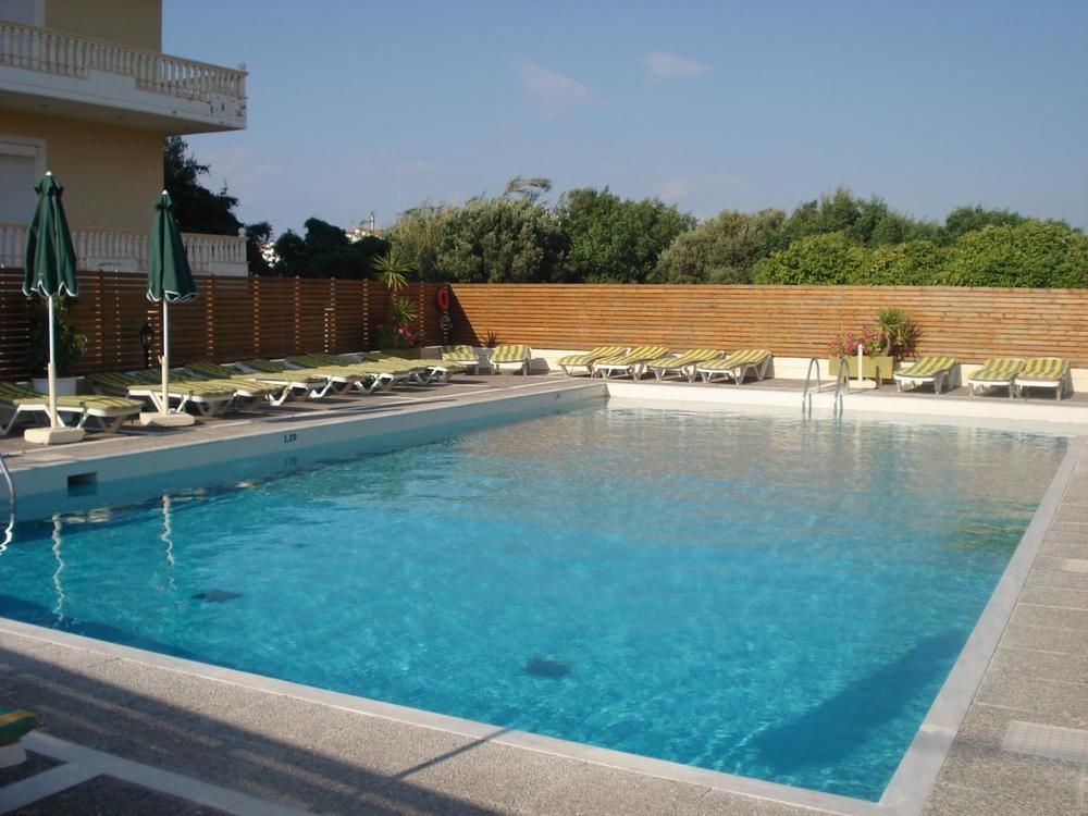 Aparthotel Maritime Petaloudes